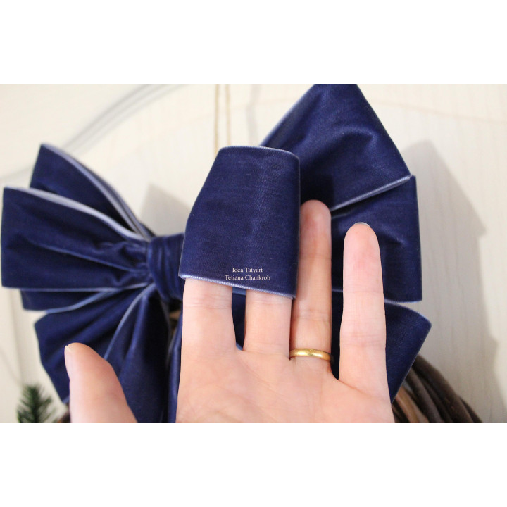 Christmas tree velvet bow