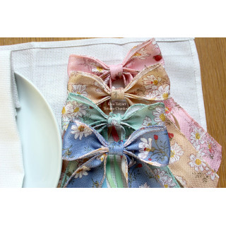 Easter napkin ring bow