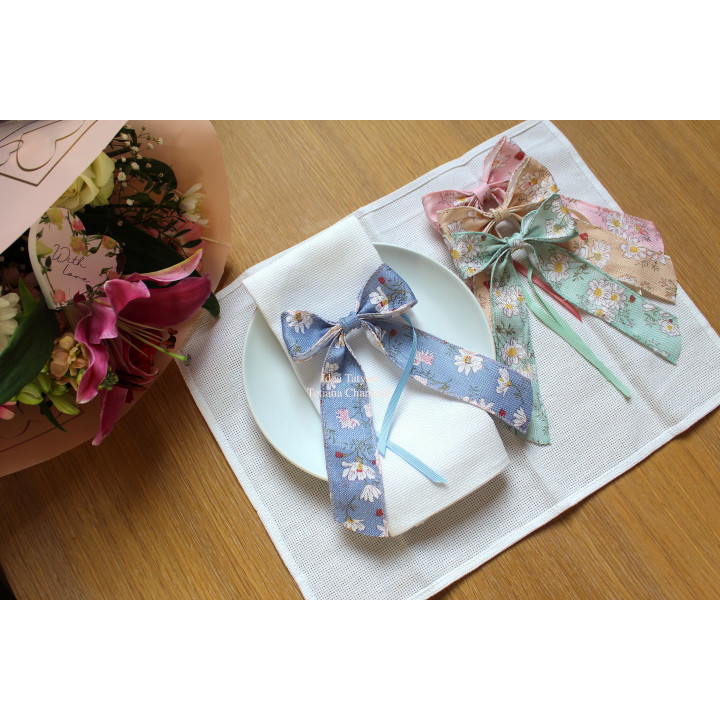 Easter napkin ring bow